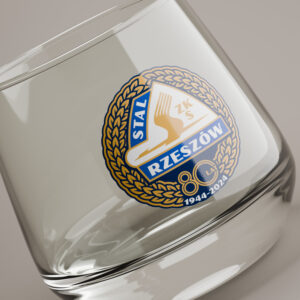 Szklanki do whisky z nadrukiem metodą kalkomanii szklarskiej z wypałem